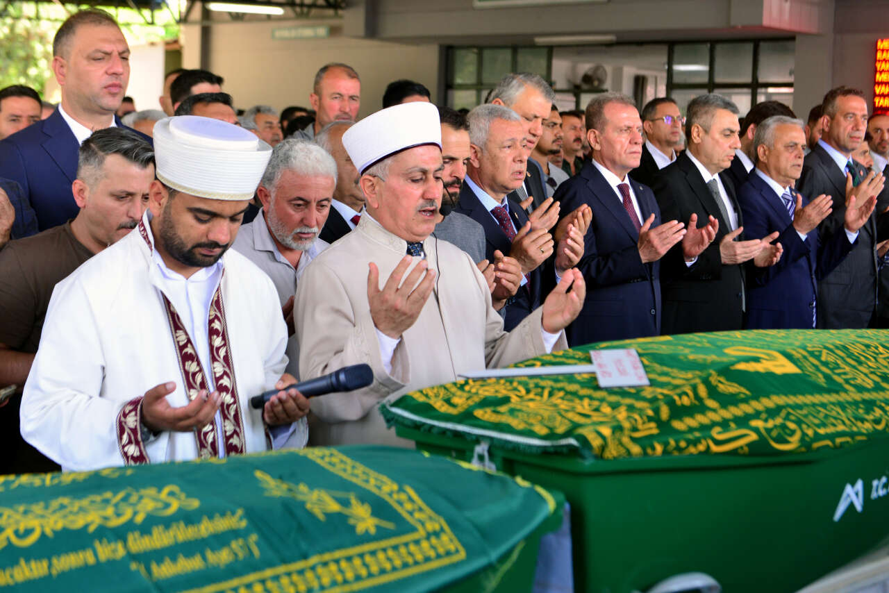 Türkiye’yi sarsan saldırı! 6 kişiden 5’i gözyaşlarıyla toprağa verildi 3